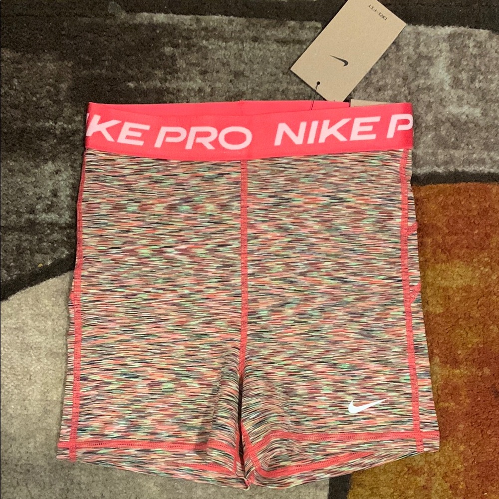 ⚡️Nike pro spandex shorts! NWT